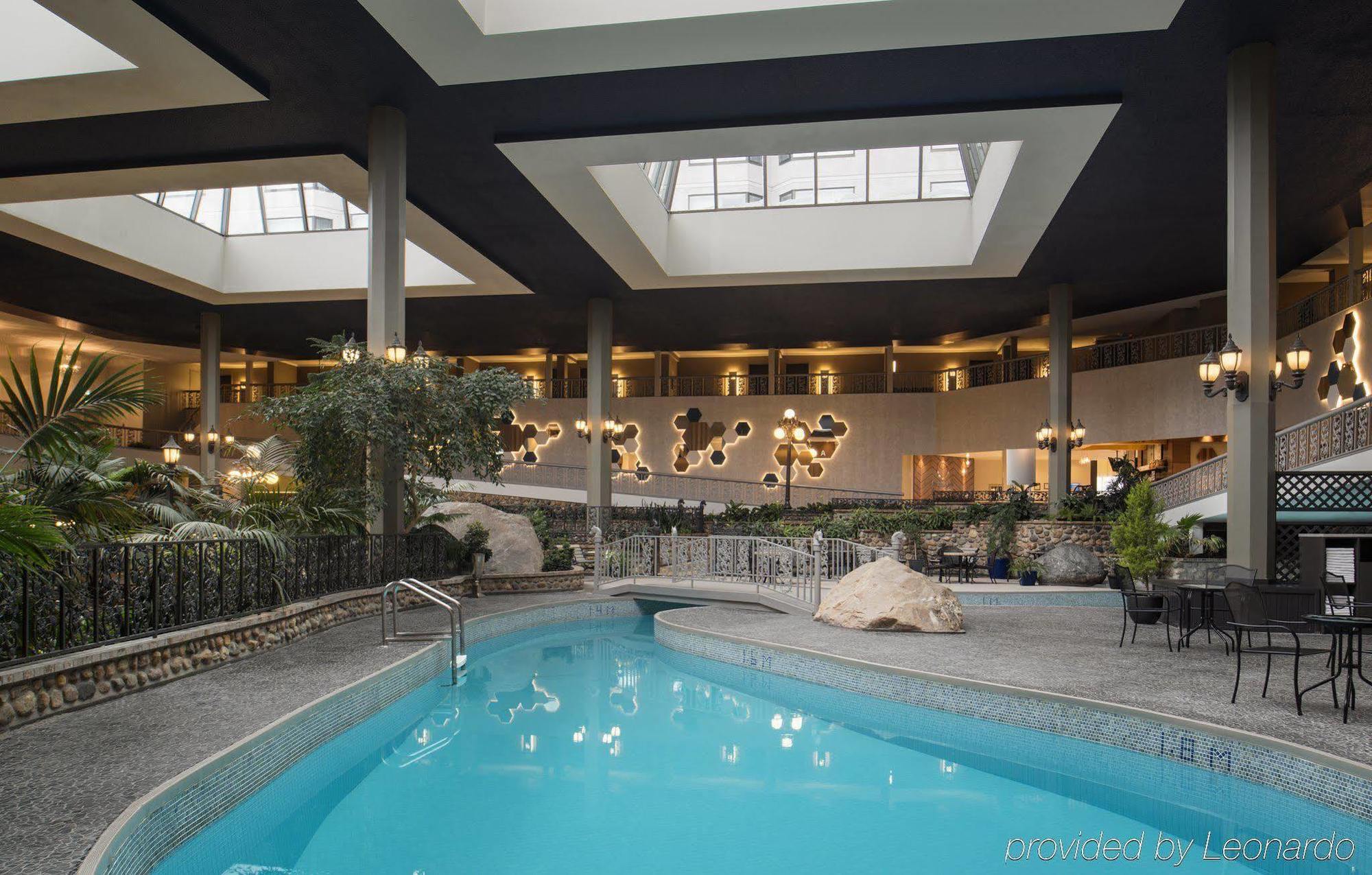 Saskatoon Inn & Conference Centre Exterior foto